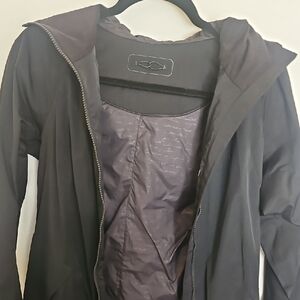 lululemon athletica Definitely Raining Mantra Lined Black Rain Jacket